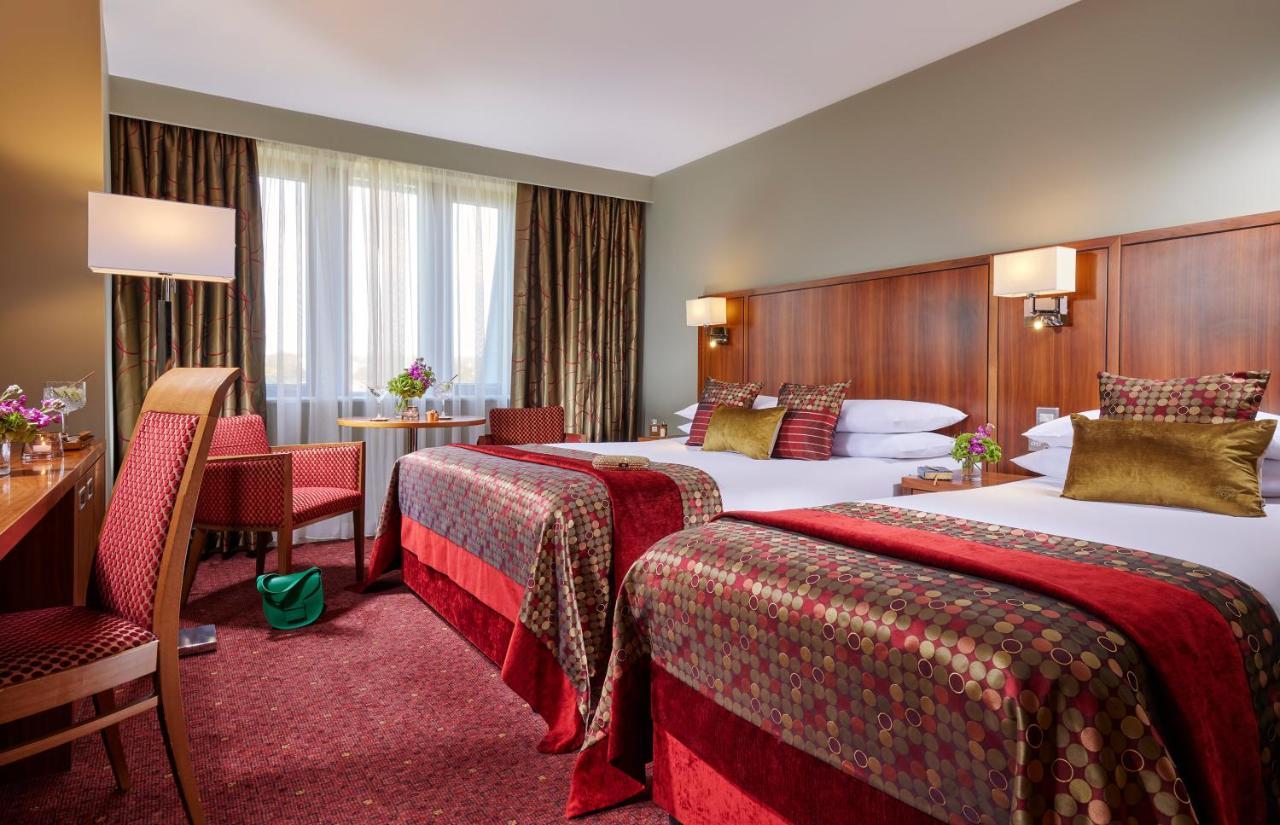 The Rose Hotel Τράλι Εξωτερικό φωτογραφία
