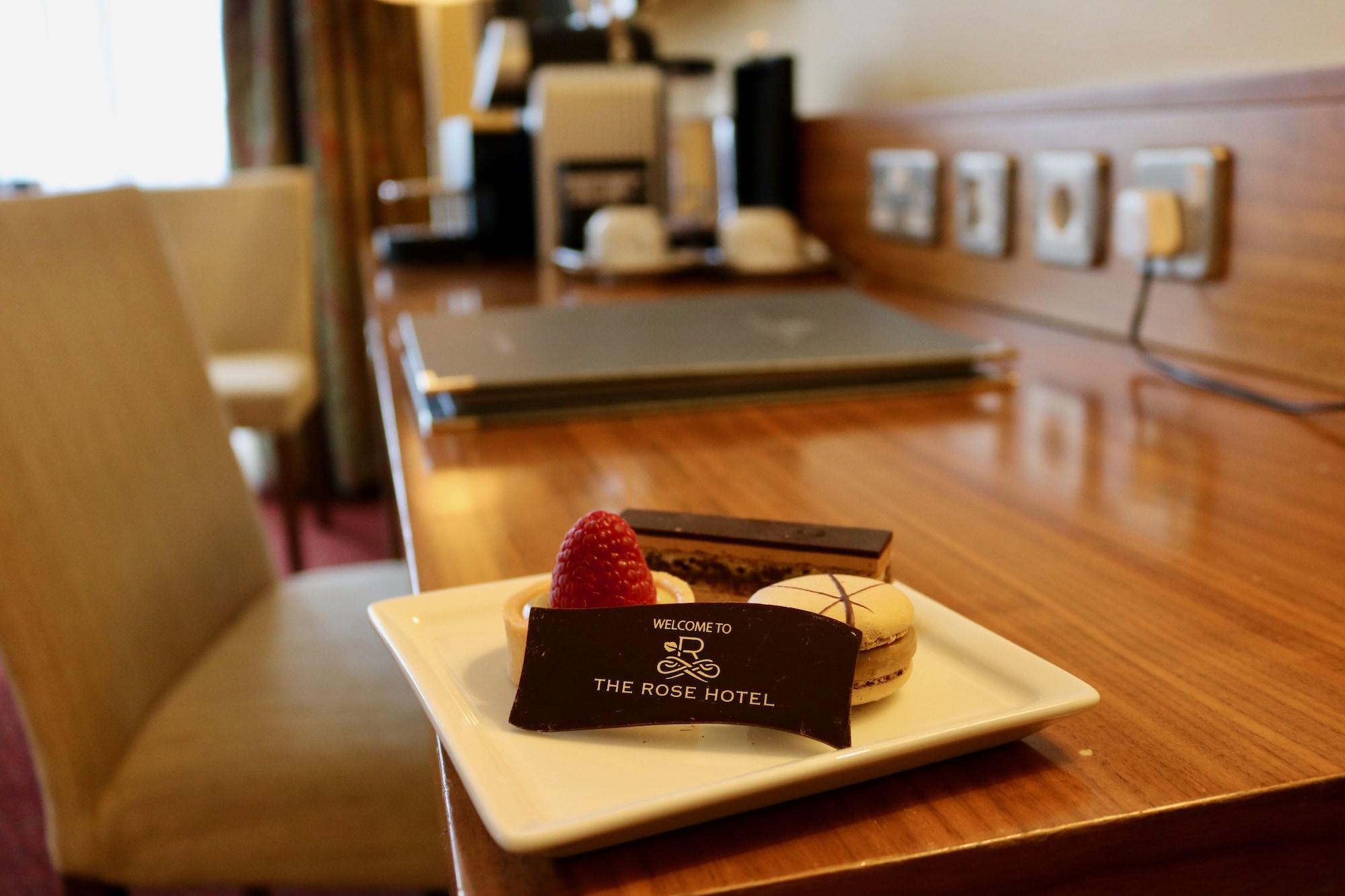 The Rose Hotel Τράλι Εξωτερικό φωτογραφία