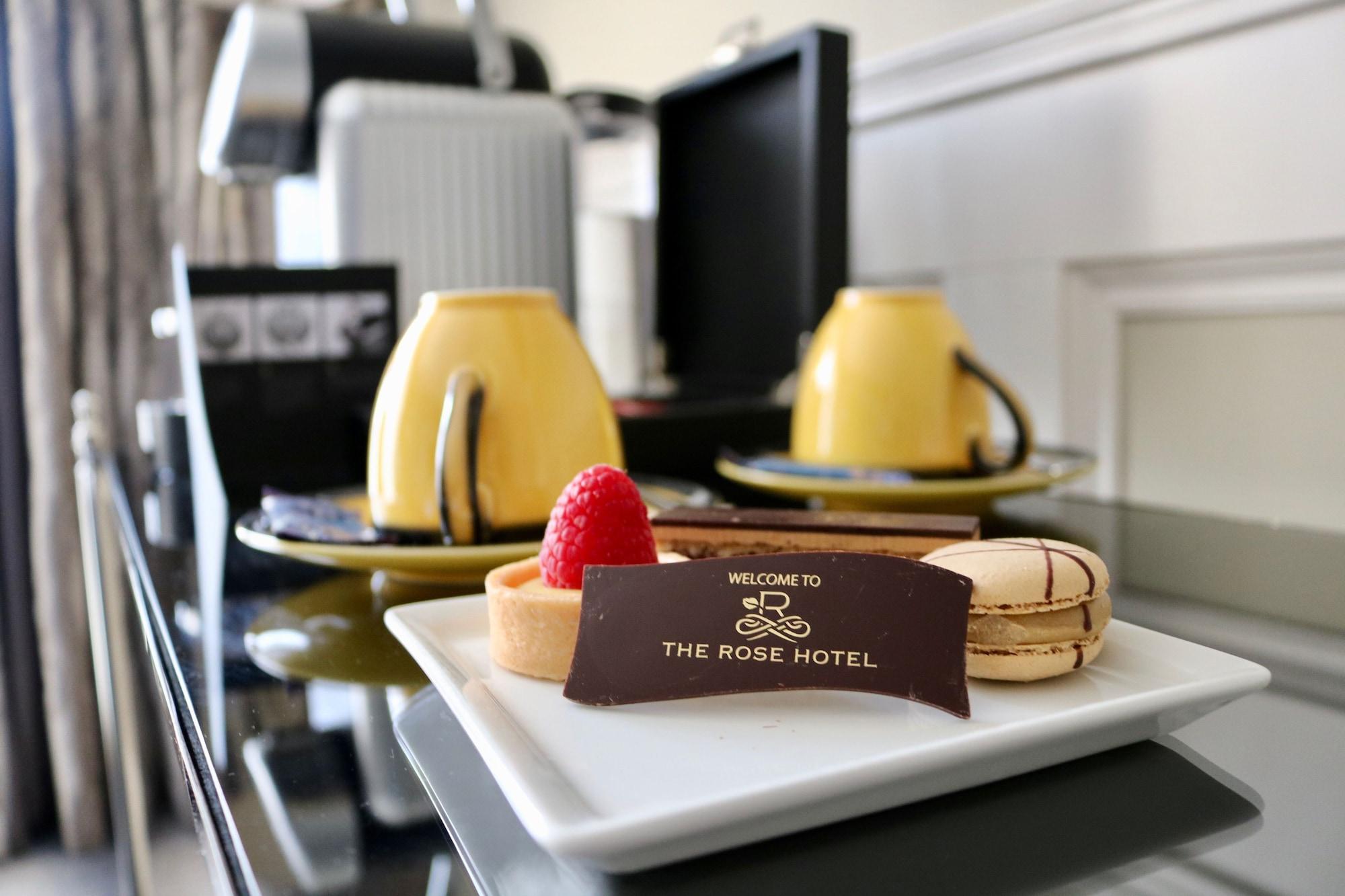 The Rose Hotel Τράλι Εξωτερικό φωτογραφία