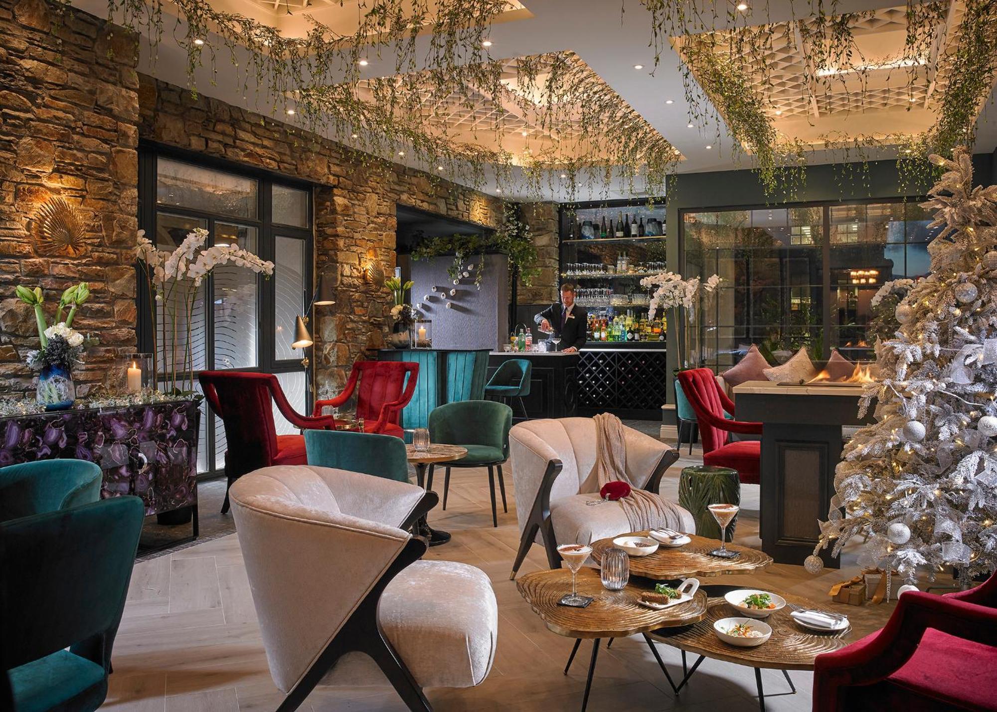 The Rose Hotel Τράλι Εξωτερικό φωτογραφία